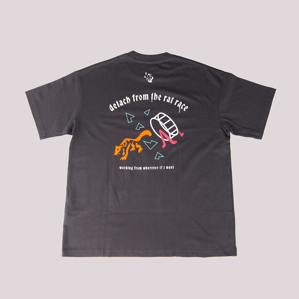 Simplecivet | Graphic “Detach From the Rat Race” T-Shirt – Oversized Streetwear Tee