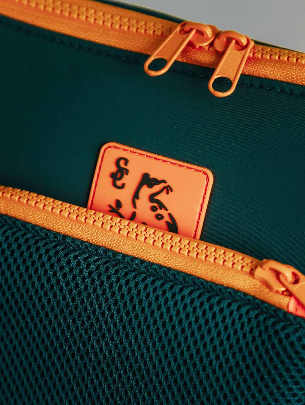 Simplecivet | Neoprene Travel Pouch – Water-resistant Utility Case